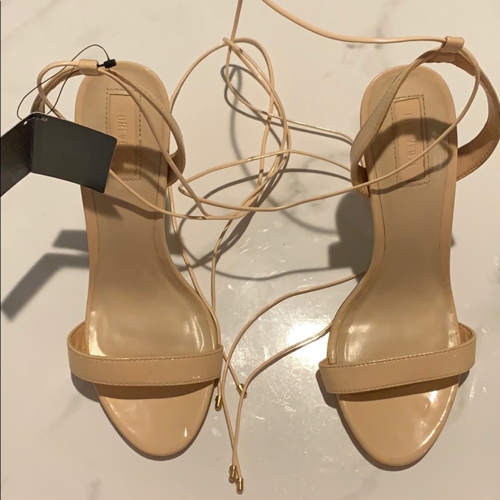 Heels - Picture 7 of 7